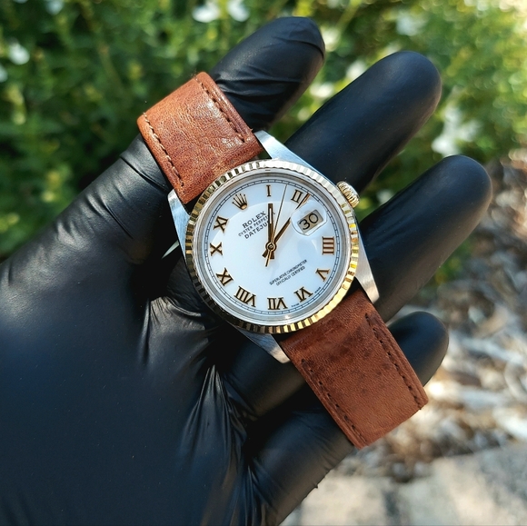 Rolex 36mm 16233 Datejust Roman Numeral on leather